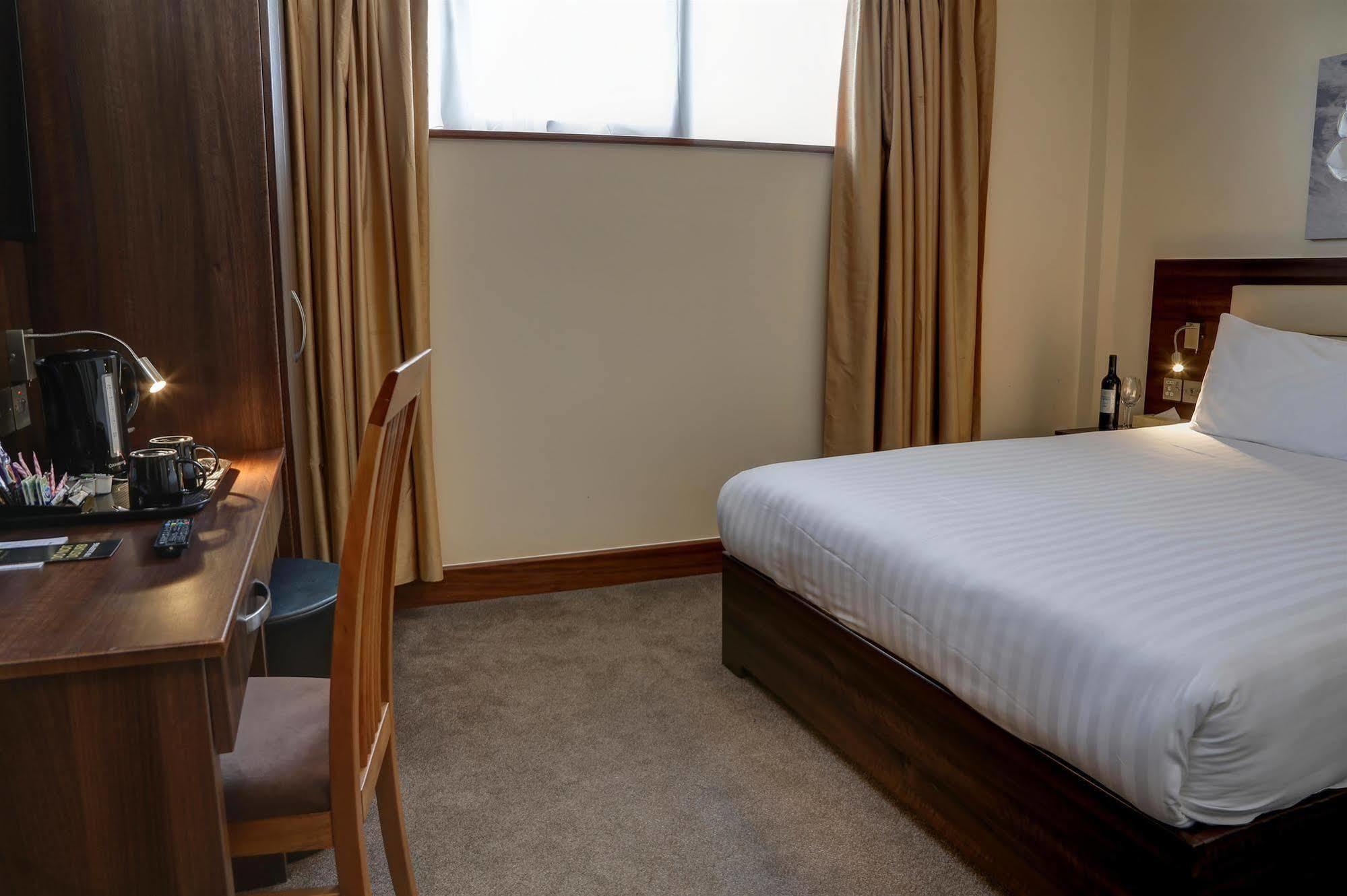 Airlink Hotel Hayes  Ngoại thất bức ảnh